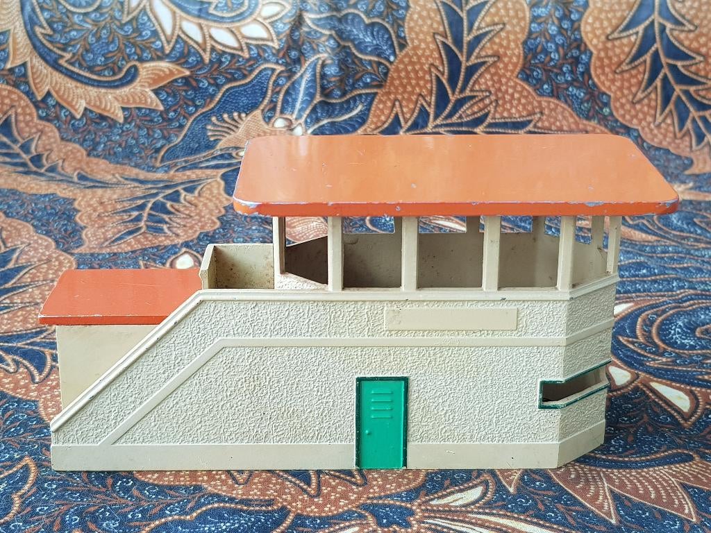 Mooi oud Engels Meccano model seinhuis van Hornby Dublo., Ophalen of Verzenden