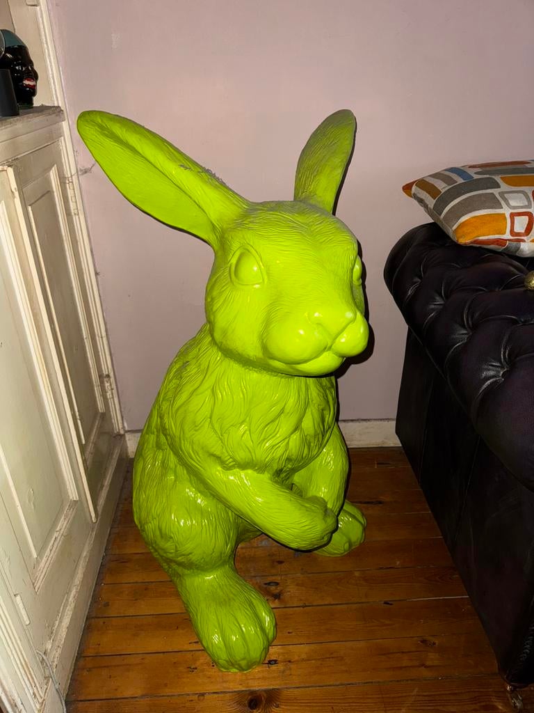 Zeer groot konijn /haas 120 cm oa leuk als eyecatcher, Ophalen of Verzenden, Zo goed als nieuw, Kunststof, Dierenbeeld
