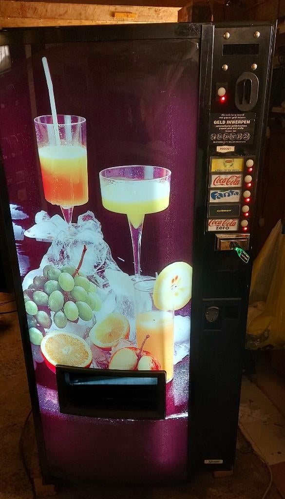 frisdrankautomaat met blikjes, Verzamelen, Ophalen, Gebruikt
