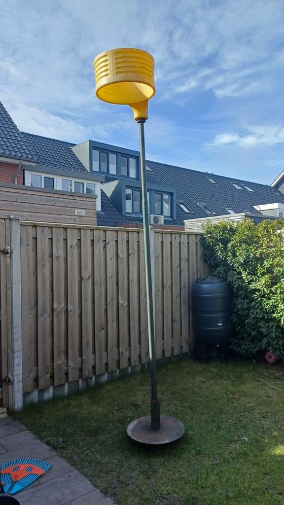Korfbalpaal met korf, Ophalen, Gebruikt