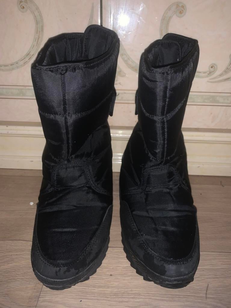 Zwarte snowboots van mountain peak, Kleding | Dames, Schoenen, Zwart, Snowboots, Ophalen of Verzenden, Zo goed als nieuw