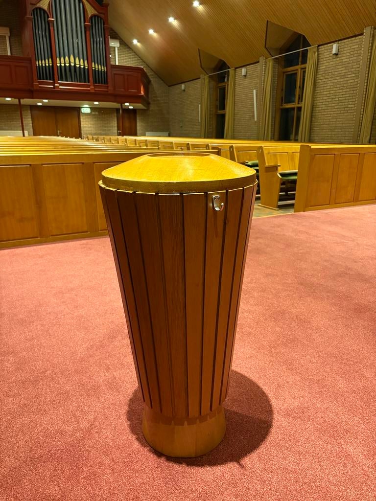 Houten Doopvont (zonder schaal), Ophalen