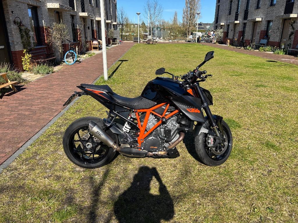 KTM Super Duke R ABS 1290 2016, 2 cilinders, Occasion, Motorrijbewijs A, Meer dan 35 kW