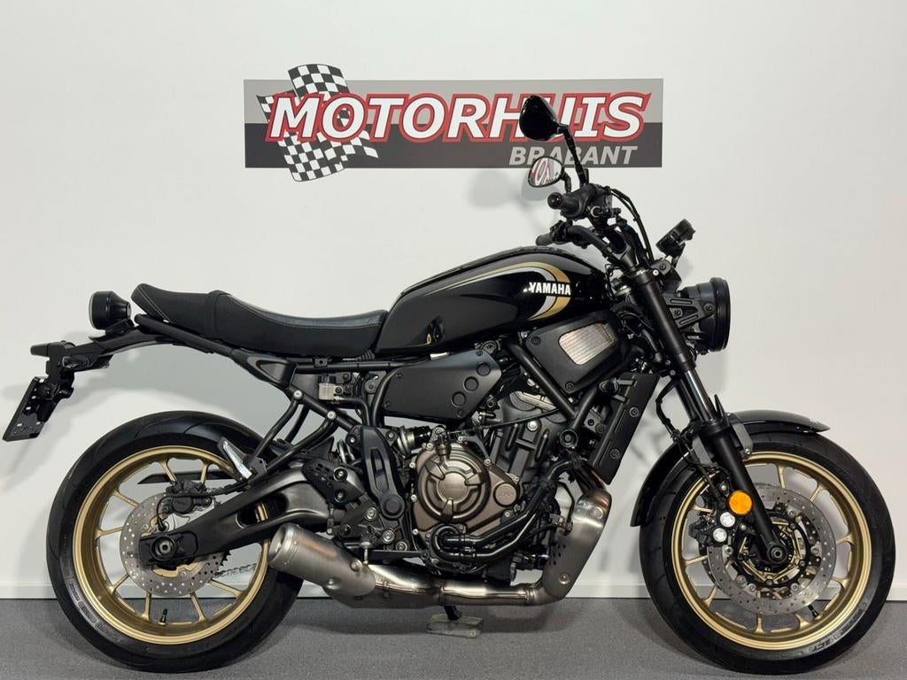 YAMAHA XSR 700 ABS (bj 2022)