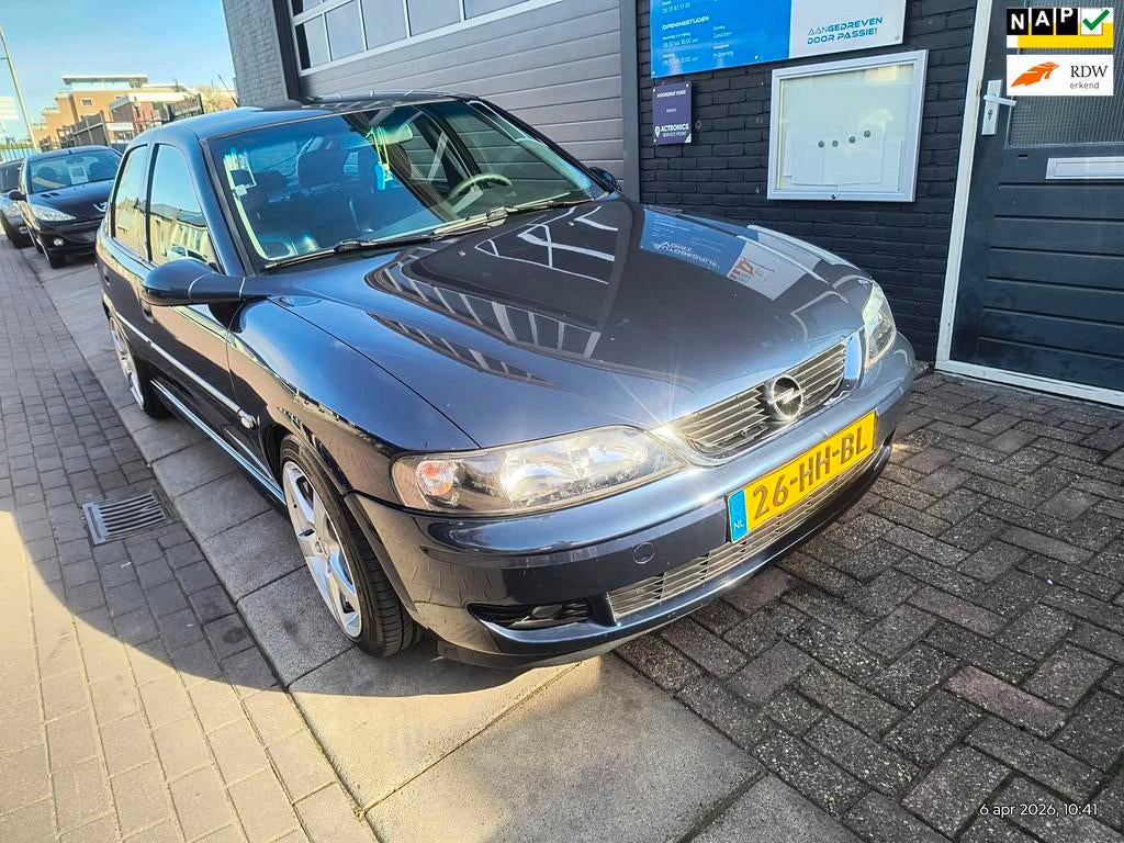 Opel Vectra 2.6 V6 Business Edition zeldzaam handbak, Auto's, Voorwielaandrijving, Gebruikt, Zwart, Blauw