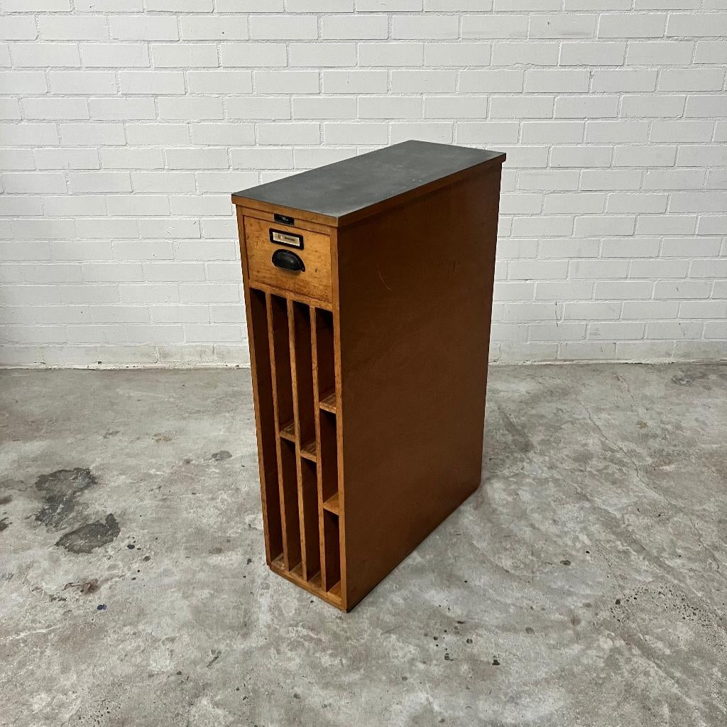 Oude schoolkast vakkenkast keukenkast vintage kast, Ophalen of Verzenden, Gebruikt, 25 tot 50 cm, Minder dan 100 cm