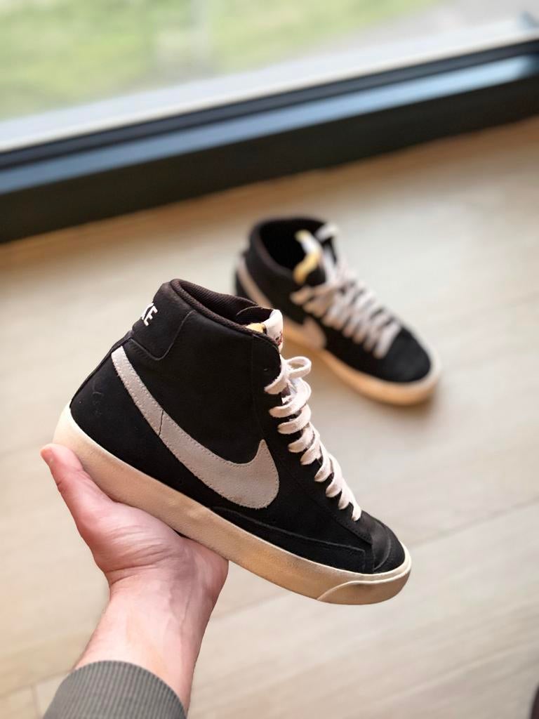 Nike Blazer Mid ’77 zwart/grey, Kleding | Heren, Zwart, Ophalen of Verzenden, Sneakers of Gympen, Zo goed als nieuw