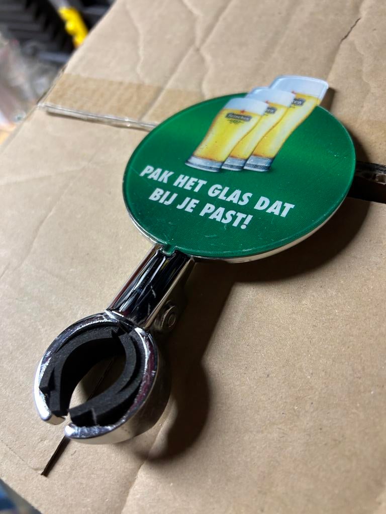 Heineken. Tapruiter, Ophalen