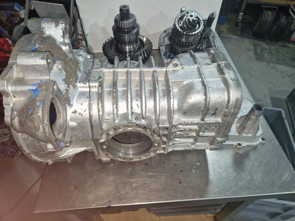 Klauwbak Busbak, Auto-onderdelen, Ophalen, Gebruikt, Audi