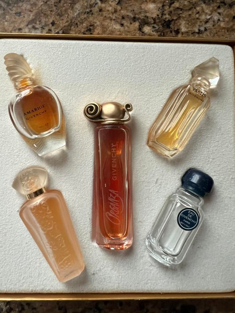Collection parfum Givenchy oud, Verzamelen, Parfumverzamelingen, Ophalen of Verzenden, Zo goed als nieuw, Miniatuur