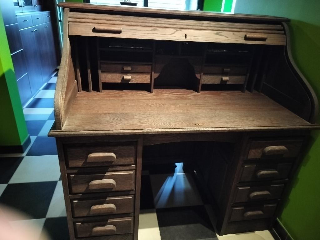 Prachtig Antiek Eiken Rolbureau – Professioneel herkleurd., Ophalen
