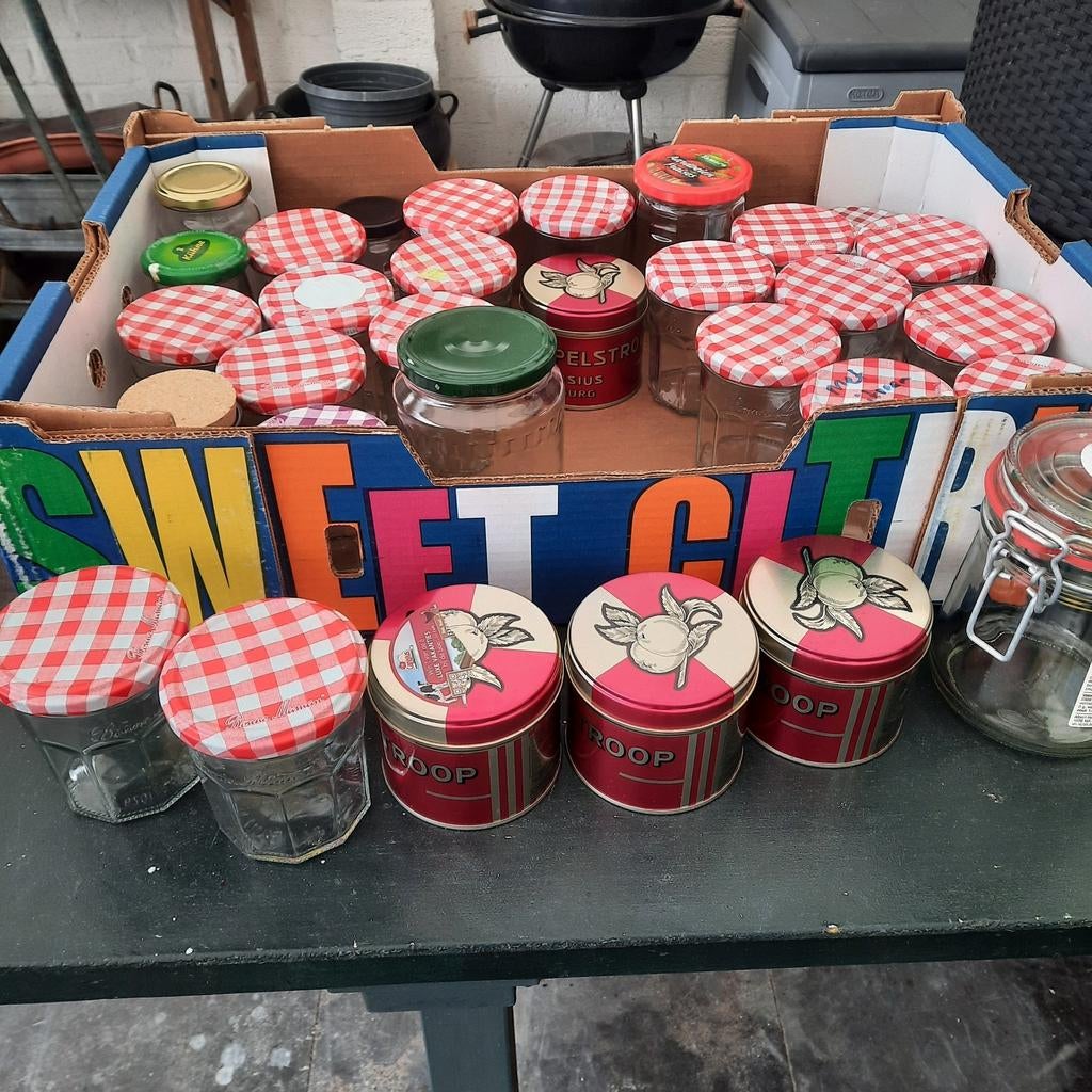 Glazen potten en blikken voorraadpotten, Ophalen of Verzenden