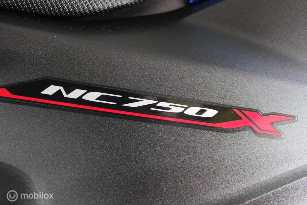 Honda NC 750X C-ABS - foto 3