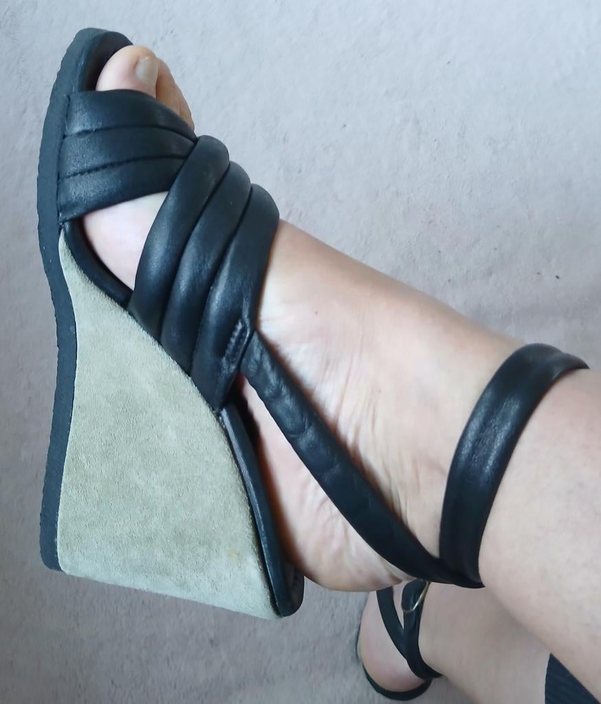 Isabel Marant sandalen/muiltjes in maat 36, zeer goede staat, Kleding | Dames, Isabel Marant, Zwart, Zo goed als nieuw, Sandalen of Muiltjes