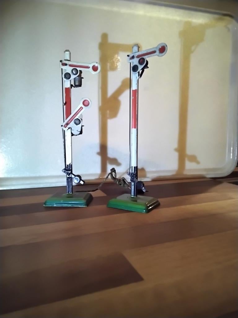 Märklin Spoor 0- 2st Hand Seinpalen - 1x met Licht (12338/0), Wisselstroom, Gebruikt, Overige typen, Ophalen of Verzenden