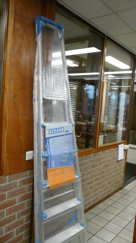 Huishoudtrap 7 treden aluminium, Ophalen, Nieuw, Trap, Minder dan 2 meter