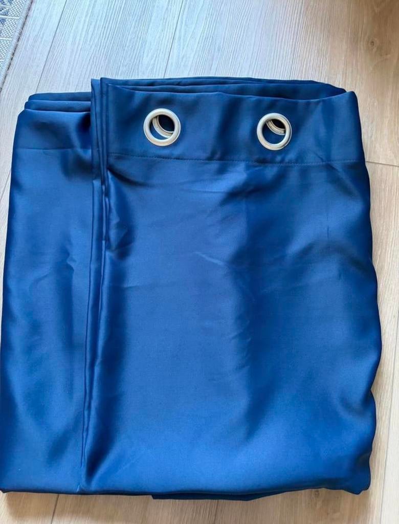 Verduisterende gordijnen 145x250 (2 panelen), Huis en Inrichting, Stoffering | Gordijnen en Lamellen, Gebruikt, 100 tot 150 cm