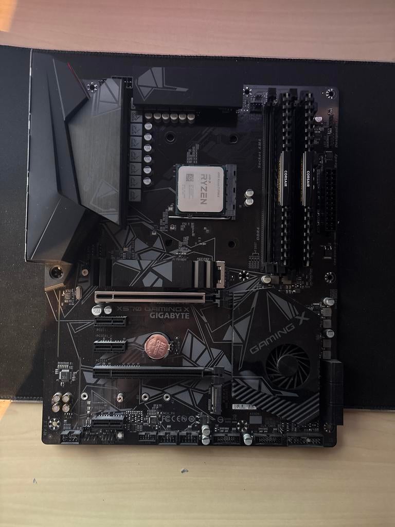 Moederbord set met CPU en RAM, Computers en Software, Moederborden, Ophalen, Zo goed als nieuw, AMD, DDR4