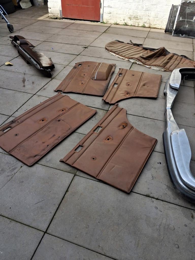 Mercedes w114 w115 zijpanelen en achterbank, Auto-onderdelen, Ophalen of Verzenden