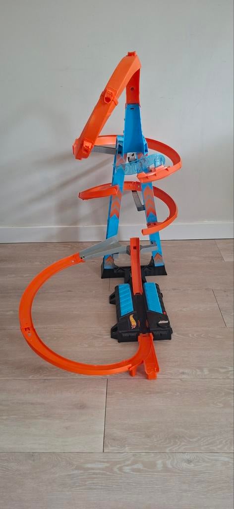 Hot Wheels action sky crash tower, Kinderen en Baby's, Speelgoed | Racebanen, Ophalen, Hot Wheels, Handmatig, Met looping