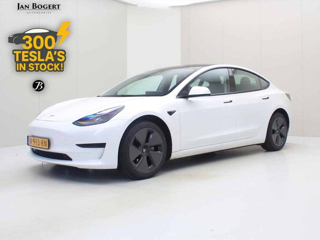 Tesla Model 3 Standard RWD Plus [ LFP-ACCU+AUTOPILOT+60 kWh+, Automaat, Achterwielaandrijving, Zwart, Wit