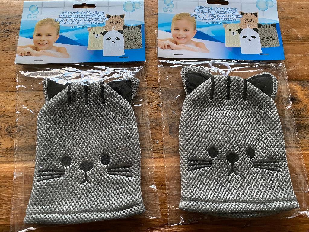 2 x nieuwe badhandschoen poes, Ophalen of Verzenden, Nieuw, Overige typen