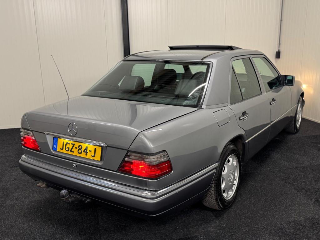 Mercedes-Benz 280 E W124 197PK Sportline AUTOMAAT/AIRCO/DAK/, Auto's, Automaat, Achterwielaandrijving, Gebruikt, Leder