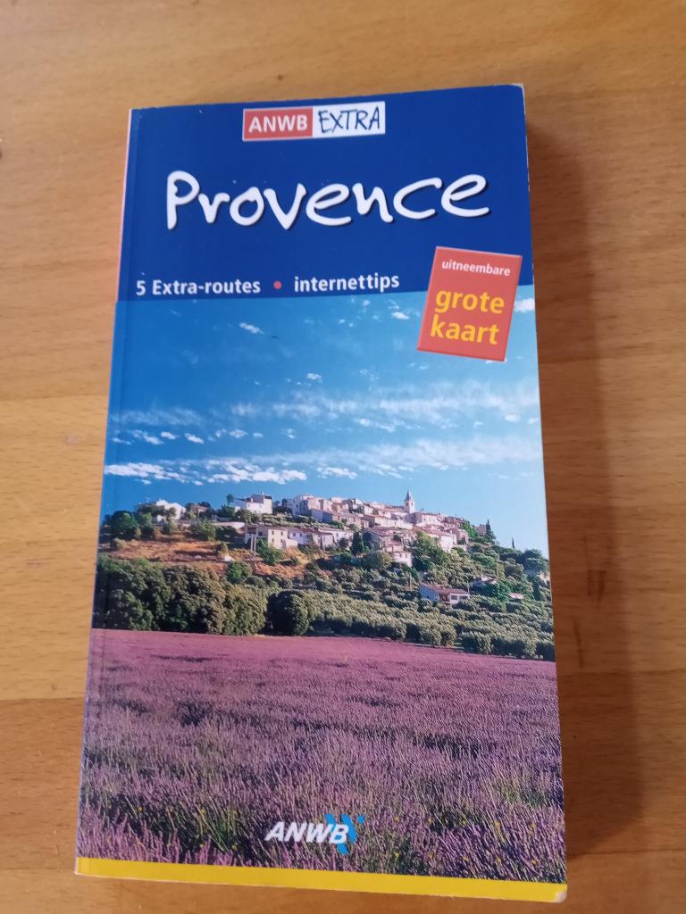Provence, Gelezen, Europa, Ophalen of Verzenden, Reisgids of -boek