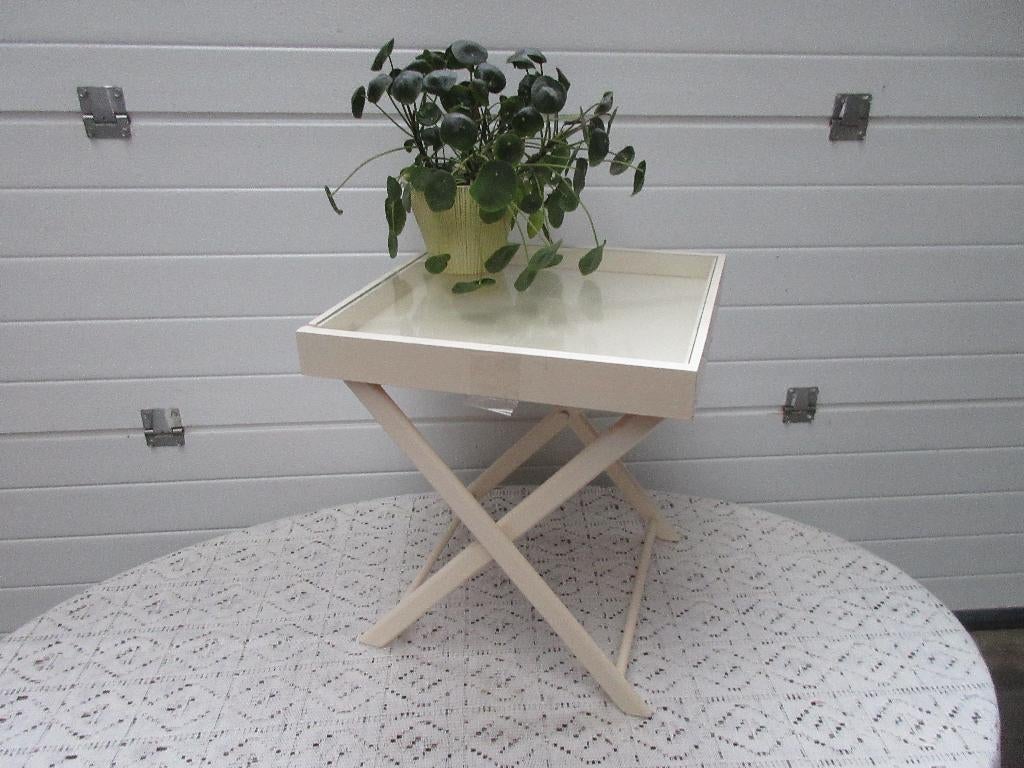 Mooie Butler tray roomwit. verdiept met glasplaat, Huis en Inrichting, Woonaccessoires | Dienbladen, Ophalen of Verzenden, Zo goed als nieuw