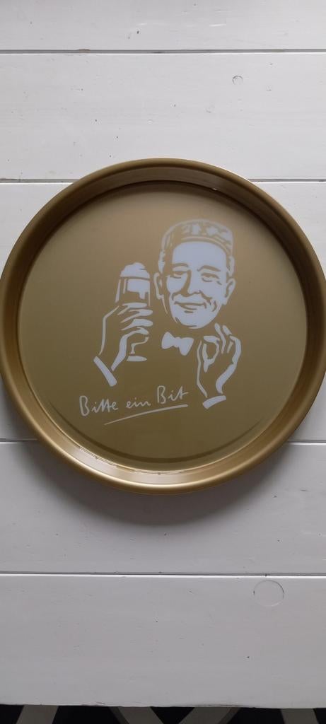 Bitburger dienblad, Verzamelen, Biermerken, Ophalen of Verzenden, Nieuw, Reclamebord, Plaat of Schild, Overige merken