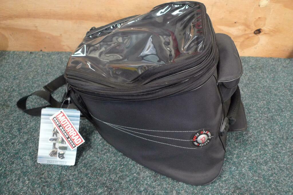 tanktas held, Motoren, Ophalen, Nieuw