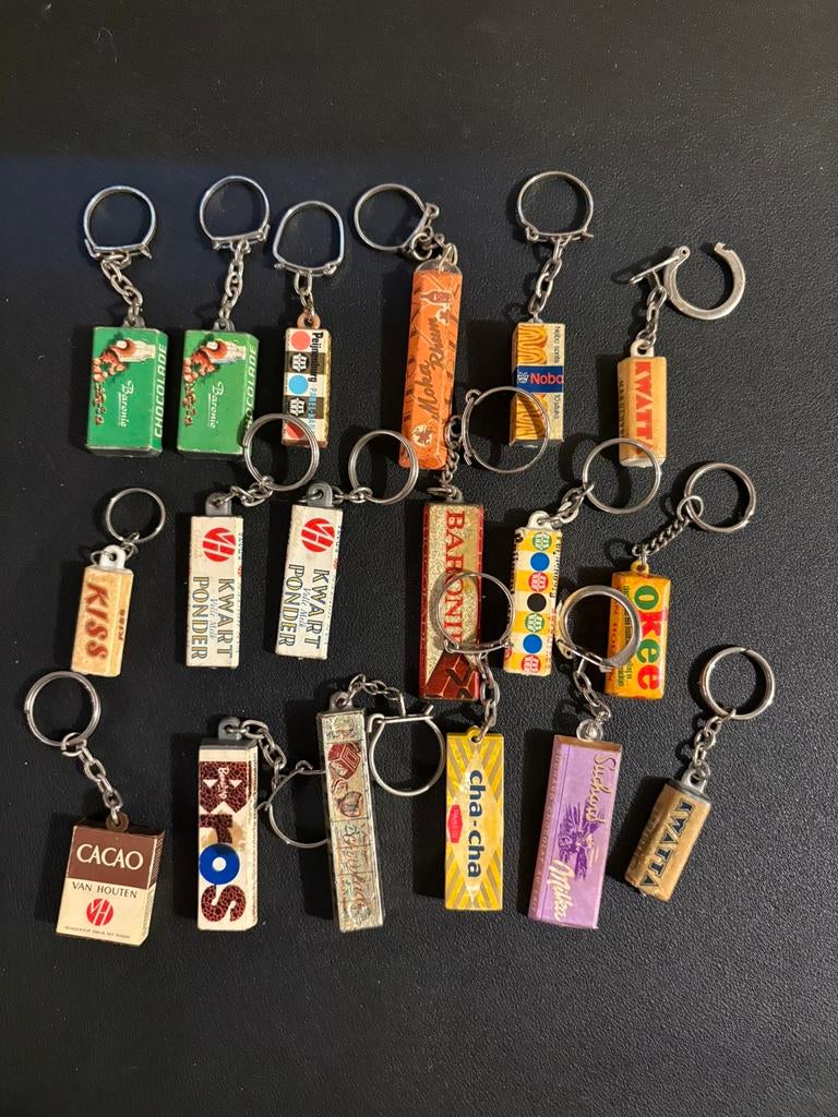 18 sleutelhangers chocolade, Ophalen of Verzenden, Gebruikt, Merk