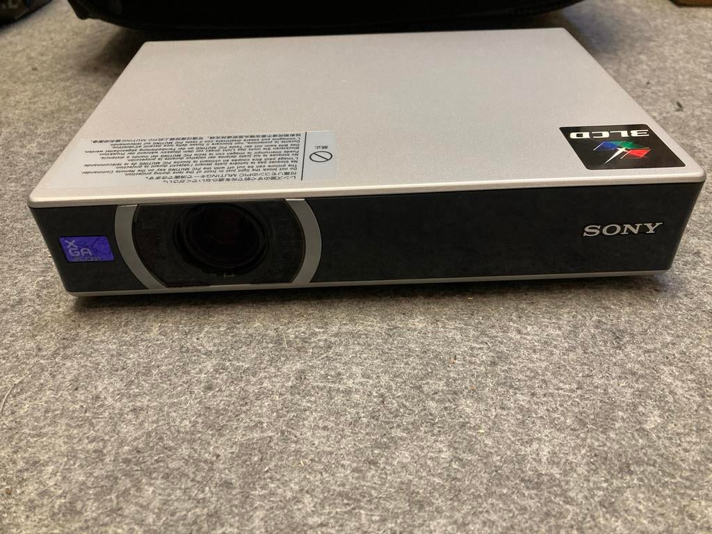 Sony xga vpl-cx21 LCD beamer Projector, Ophalen of Verzenden, Gebruikt, LCD, Overige resoluties