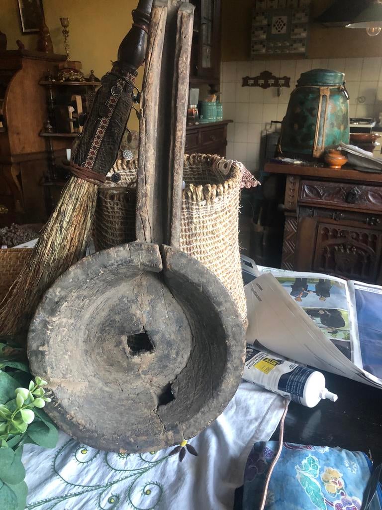 Authentieke Nepalese Graanverdeler - Decoratief, Antiek en Kunst, Antiek | Overige Antiek, Ophalen of Verzenden