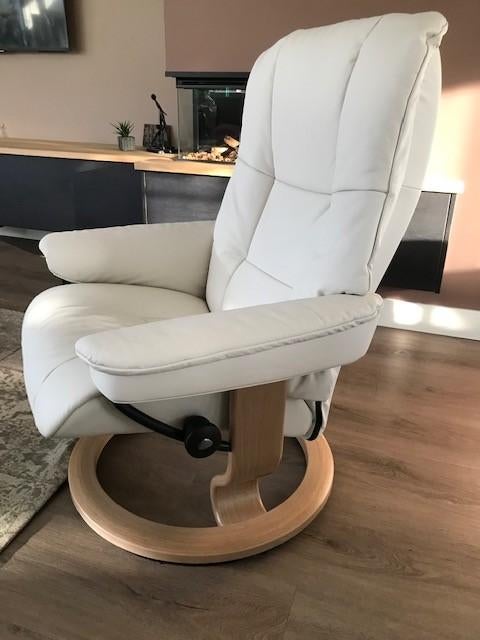 Relax fauteuil Stressless merk Mayfair, Ophalen, Wit, Nieuw, Eén
