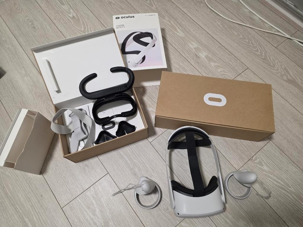 Oculus Quest 2 64Gb Compleet, Ophalen of Verzenden, Gebruikt, VR-bril, Overige platformen