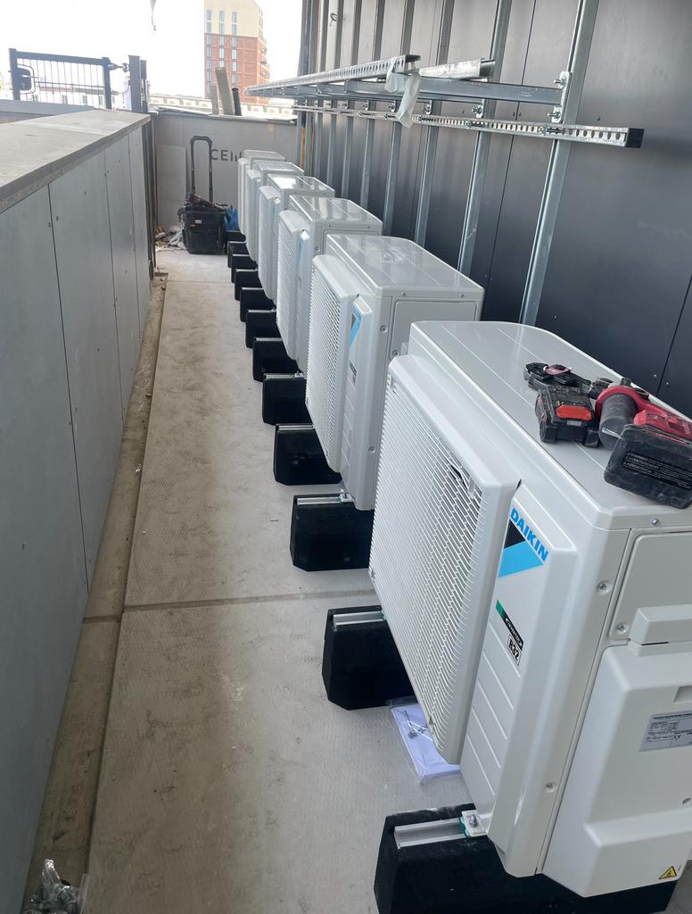 Airco Installatie & Onderhoud, Witgoed en Apparatuur, Airco's, Ophalen of Verzenden, Nieuw, Wandairco, 100 m³ of groter
