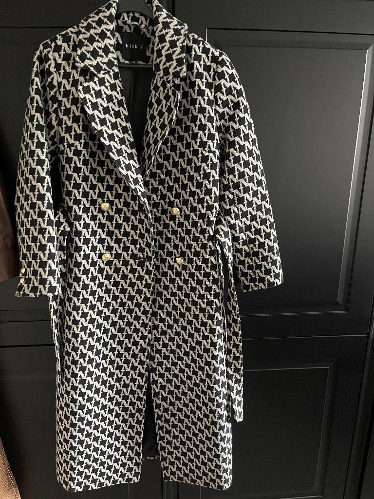 Jas nikkie zwart wit goud 36, Ophalen, Zo goed als nieuw, Maat 36 (S), Zwart