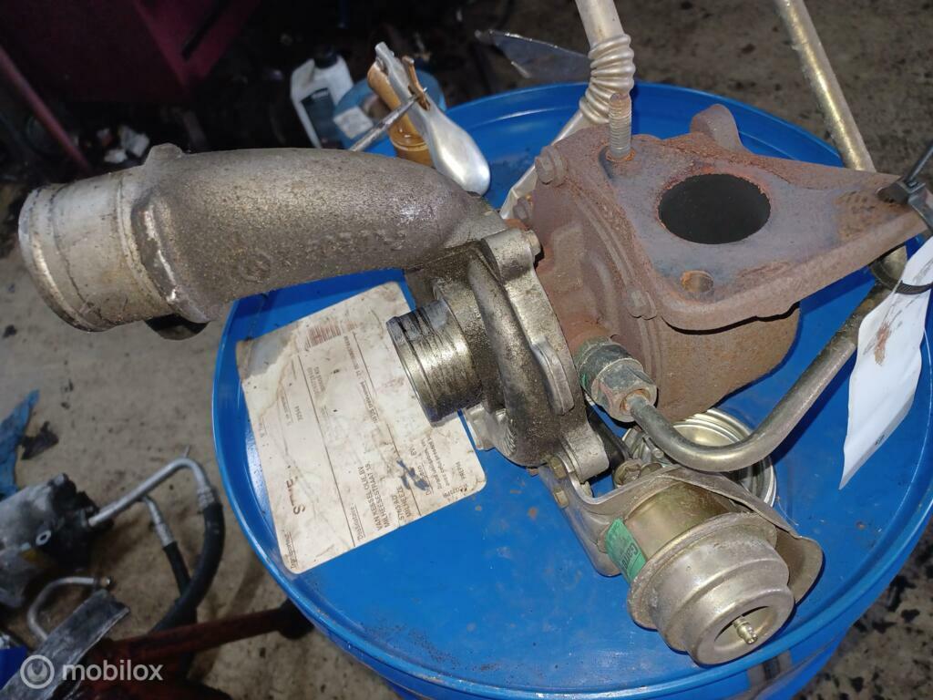 7701478024  f9q812 turbo  1.9 dCi 88 kw lankveld volkel, Ophalen of Verzenden, Gebruikt, Renault