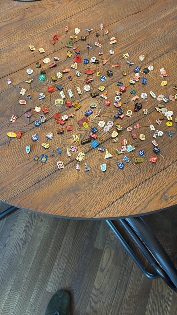 Verzameling Speldjes/Pins - Diverse Onderwerpen, Verzamelen, Speldjes, Pins en Buttons, Ophalen of Verzenden, Gebruikt, Overige onderwerpen