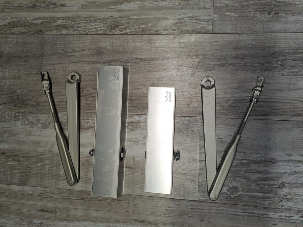 5x Deurdranger dorma, Ophalen of Verzenden, Zo goed als nieuw