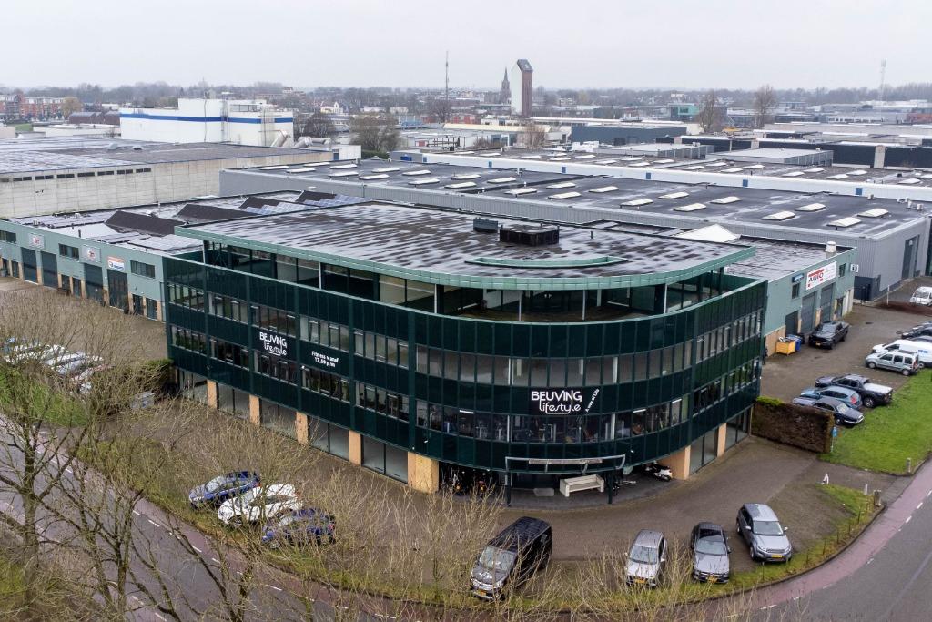 Te huur bedrijfsruimte 450m2 voor 3000 euro per maand, 450 m², Huur, Bedrijfsruimte
