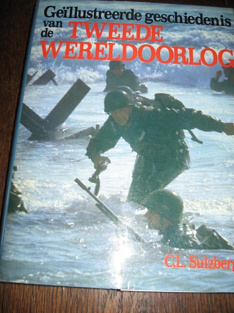 Tweede wereldoorlog sulzberg geïllustreerde geschiedenis., Boeken, Ophalen of Verzenden, Tweede Wereldoorlog, Gelezen, Overige onderwerpen