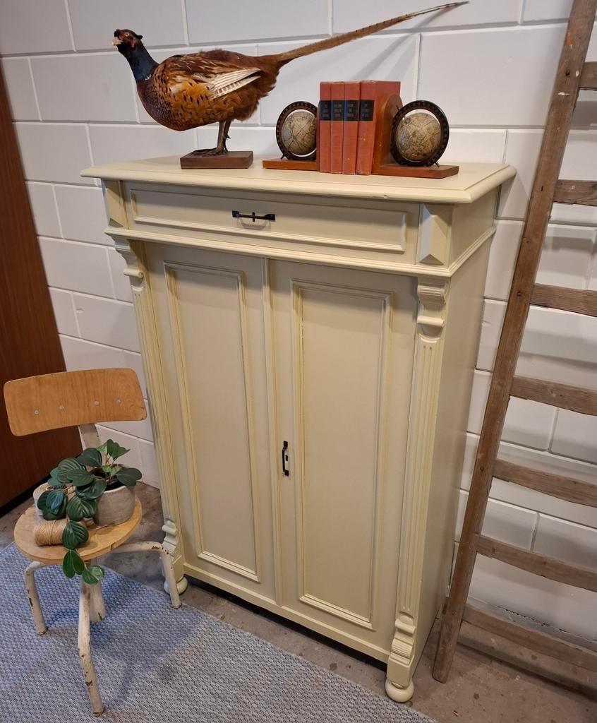 Vintage/Brocante kast, oud Hollandsch geel, Ophalen