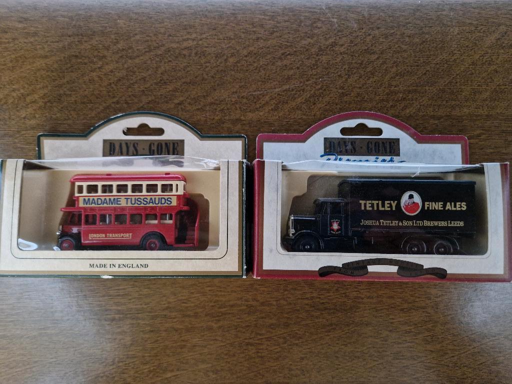 Days Gone Vintage Modelauto’s, Hobby en Vrije tijd, Modelauto's | Overige schalen, Nieuw, Auto, Ophalen of Verzenden