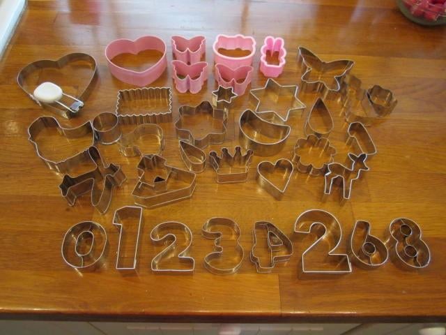 35 bakvormen., Ophalen of Verzenden, Zo goed als nieuw