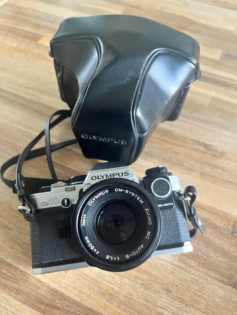 Olympus OM10 Camera met Lens en Tas, Audio, Tv en Foto, Fotocamera's Analoog, Ophalen of Verzenden, Gebruikt, Spiegelreflex, Olympus
