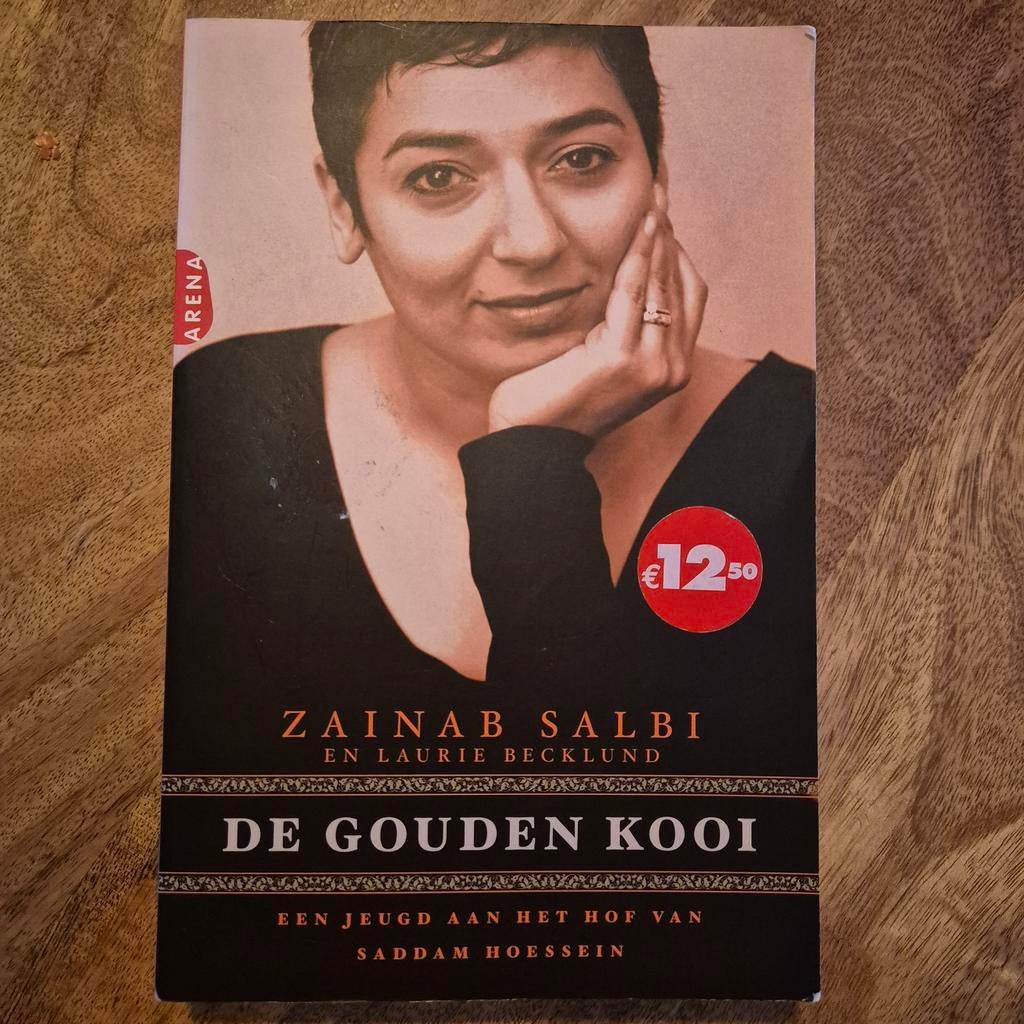 Henriette Akofa - De gevangene/een slavin in Parijs, Ophalen of Verzenden, Zo goed als nieuw, Henriette Akofa; Malika Oufkir