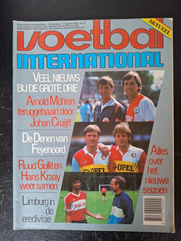 Voetbal International seizoensgids 1985-86, Ophalen of Verzenden, Zo goed als nieuw, Overige binnenlandse clubs, Boek of Tijdschrift