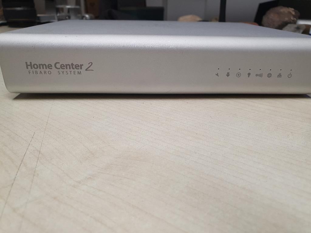 TE KOOP: Fibaro Home Center 2, Ophalen of Verzenden, Zo goed als nieuw, Fibaro